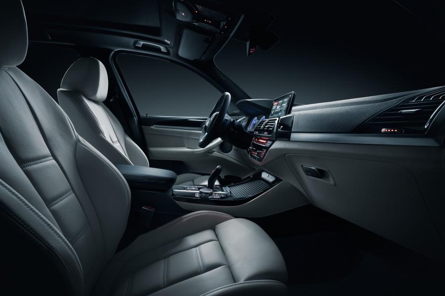 Интерьер Alpina XD3 Allrad (G01) 2018 года  (WW) (фото 6 из 26)